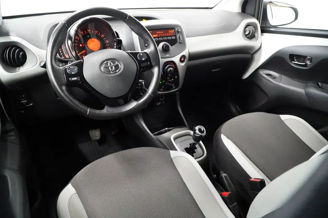 TOYOTA AYGO