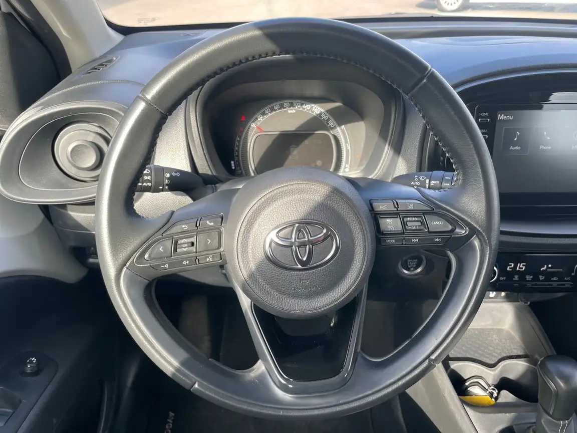 TOYOTA AYGO X