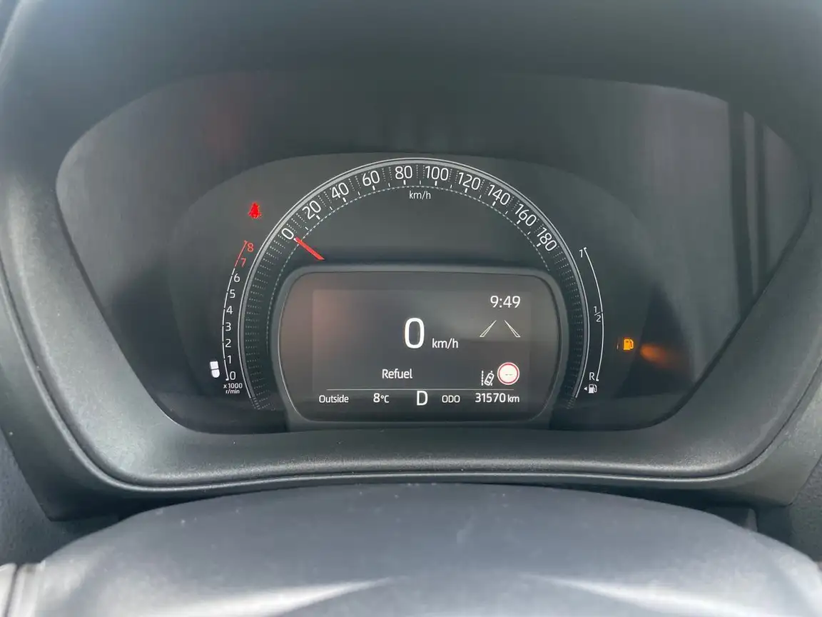 TOYOTA AYGO X