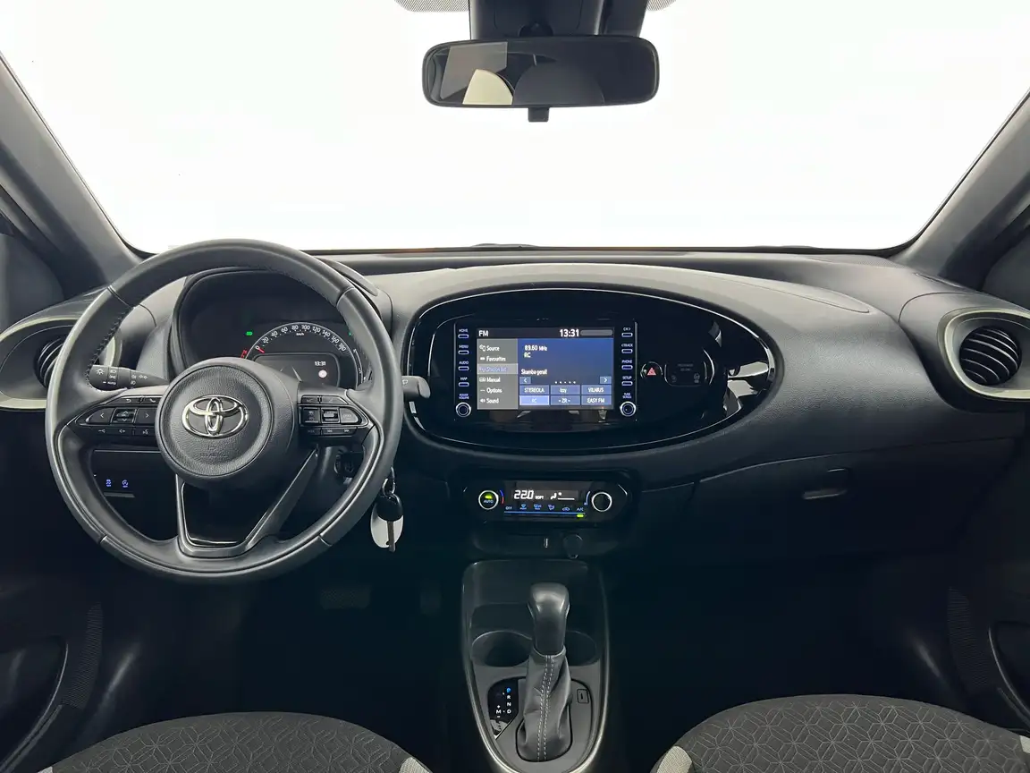 TOYOTA AYGO X