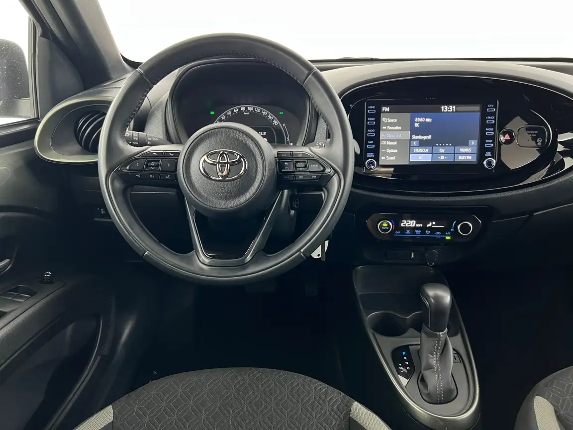 TOYOTA AYGO X