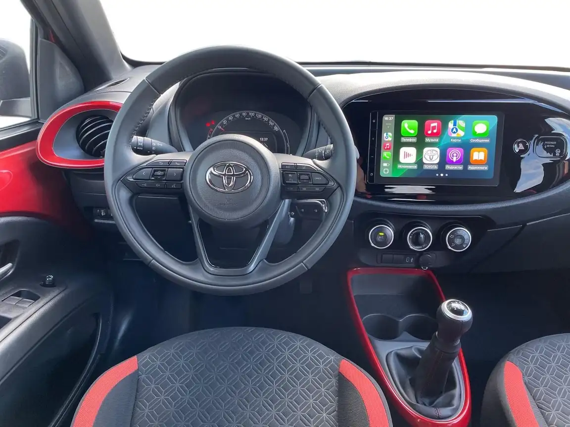 TOYOTA AYGO X
