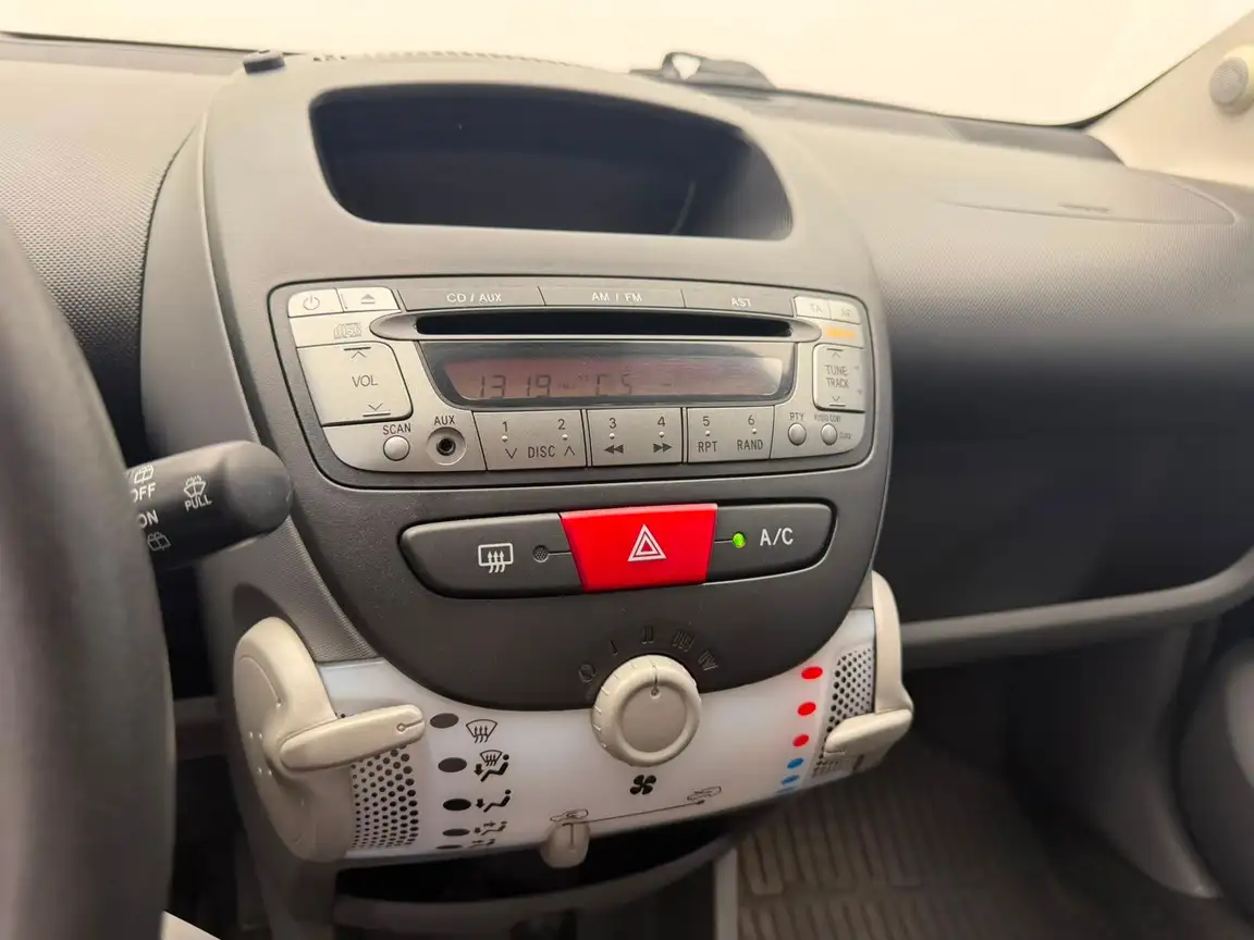 TOYOTA AYGO
