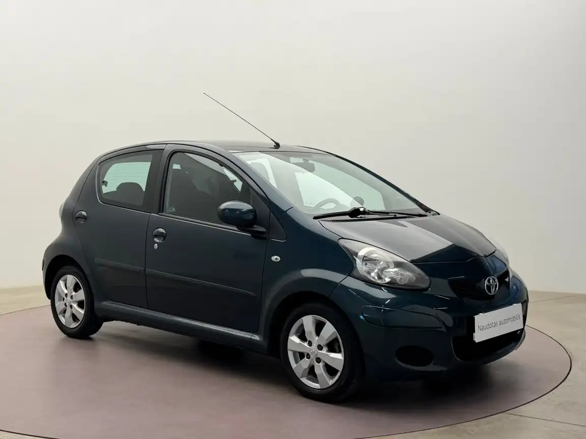 TOYOTA AYGO