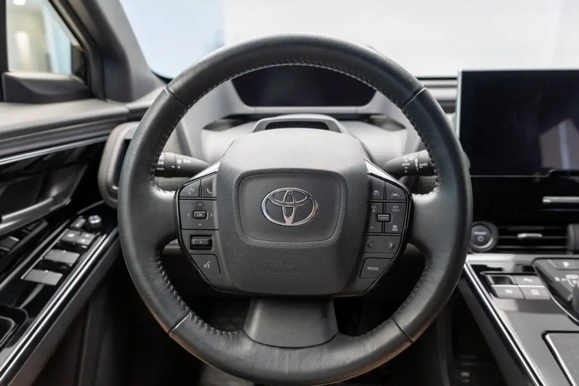 TOYOTA BZ4X