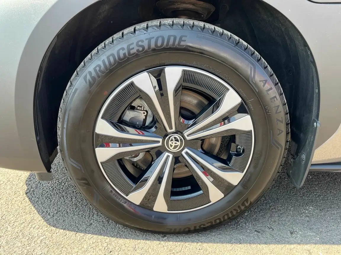 TOYOTA BZ