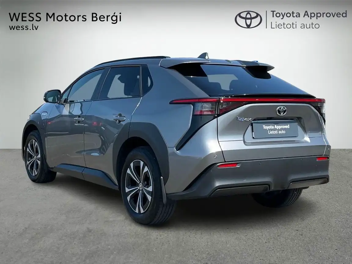 TOYOTA BZ