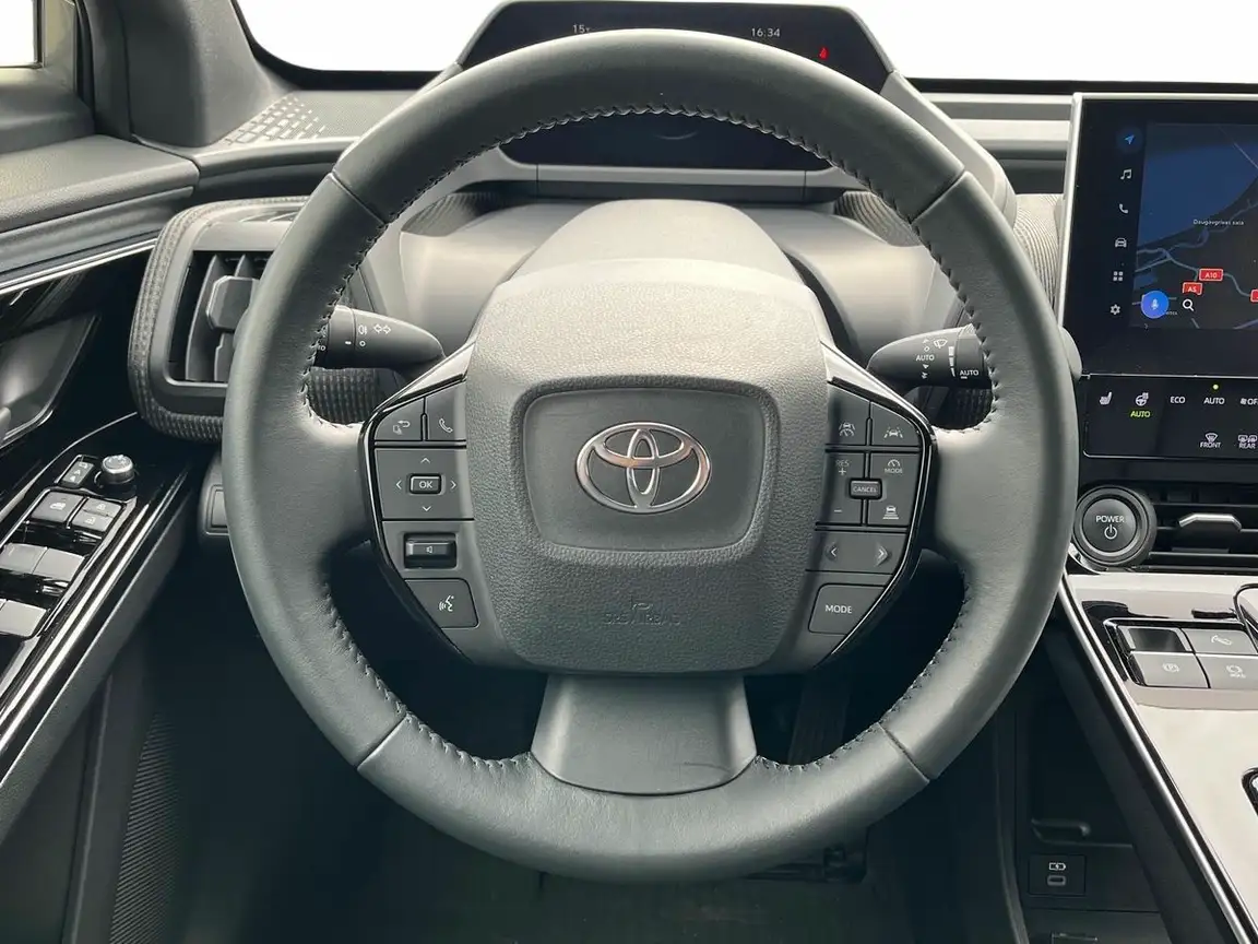 TOYOTA BZ
