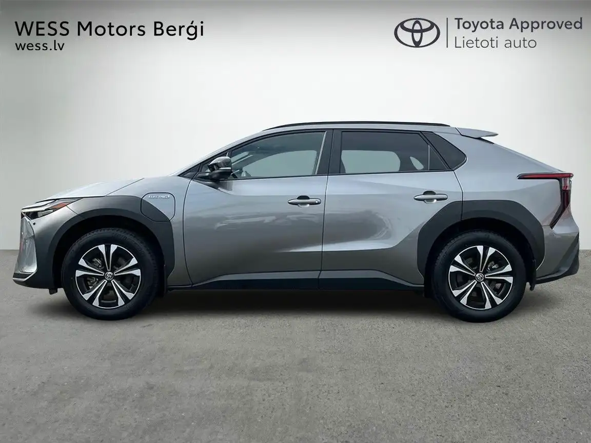 TOYOTA BZ