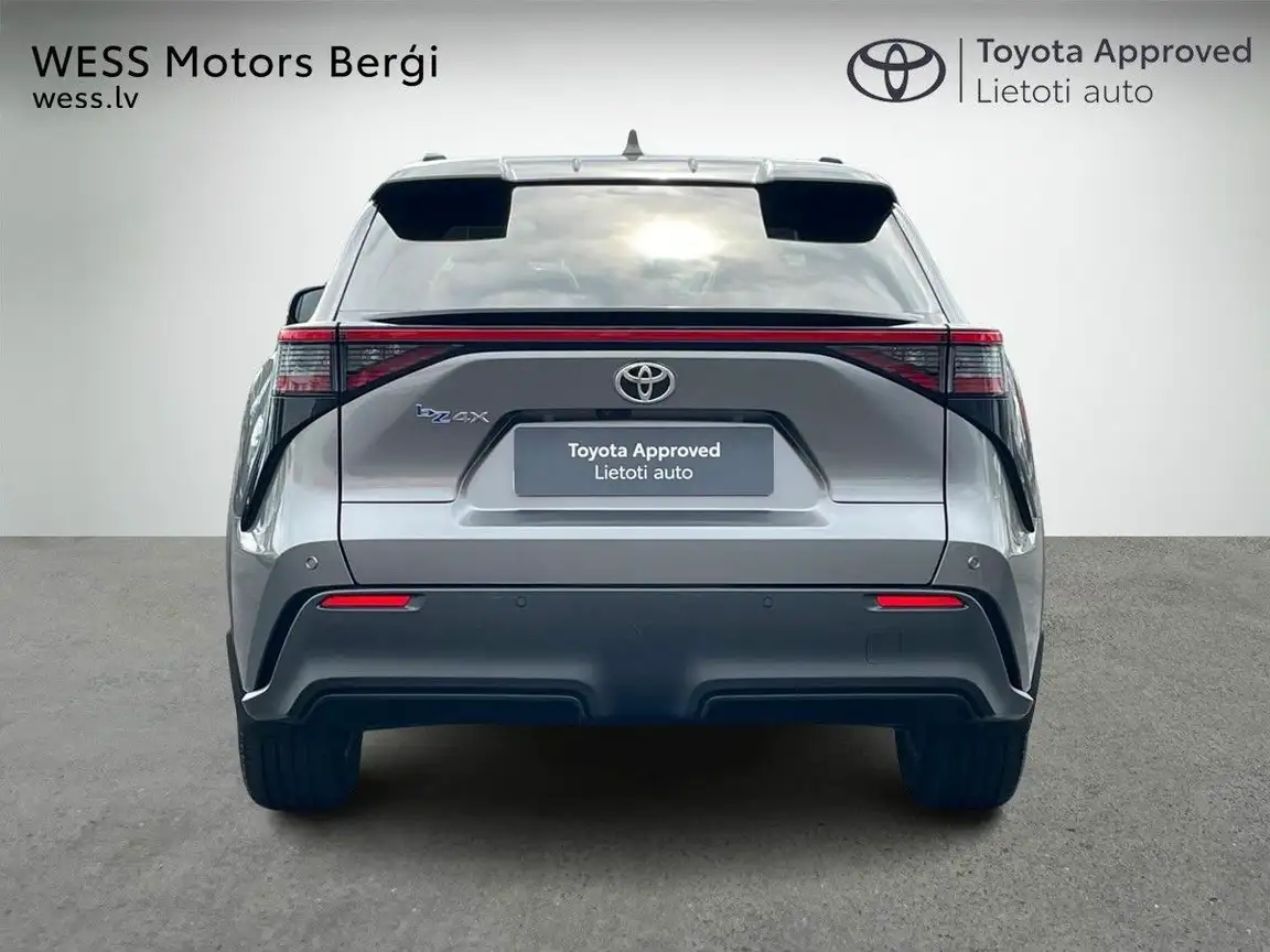 TOYOTA BZ