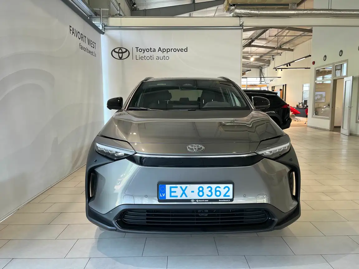 TOYOTA BZ