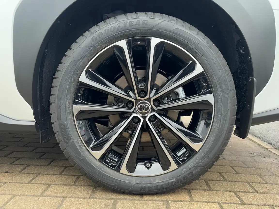 TOYOTA BZ