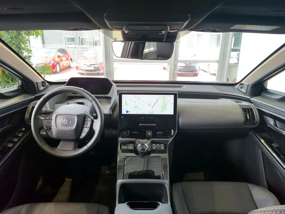 TOYOTA BZ4X