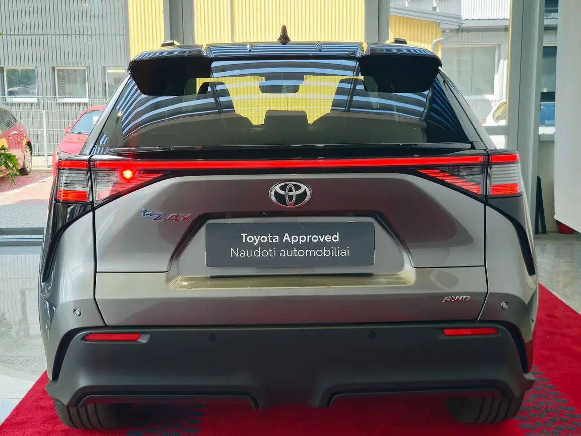 TOYOTA BZ4X