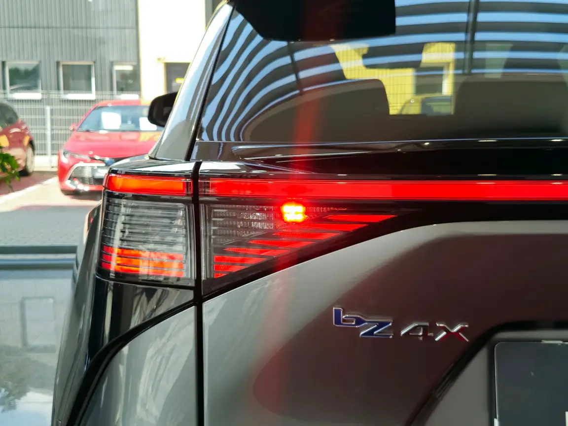 TOYOTA BZ4X