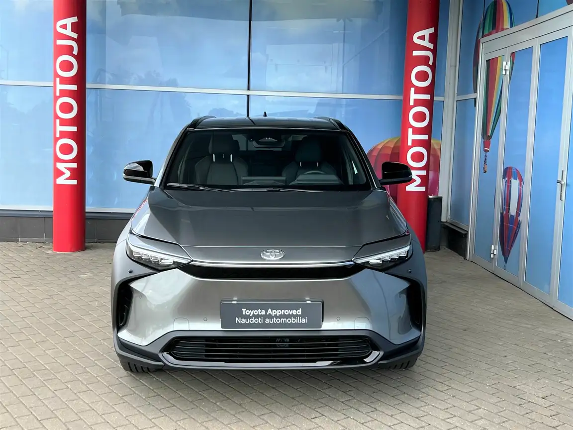 TOYOTA BZ