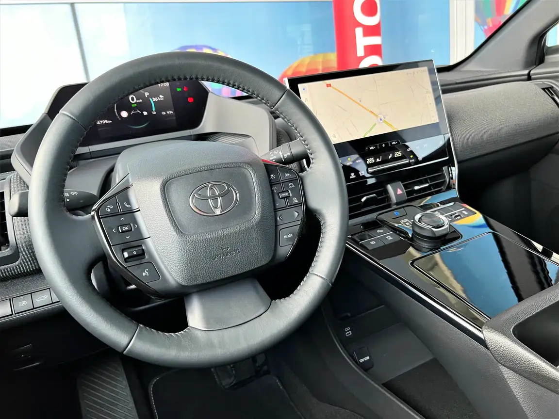 TOYOTA BZ