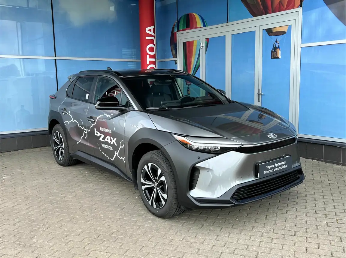 TOYOTA BZ