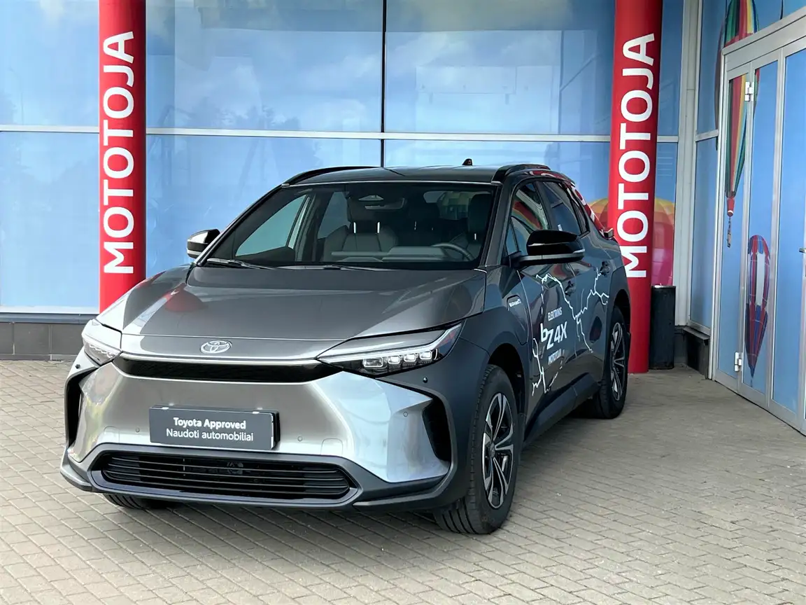 TOYOTA BZ