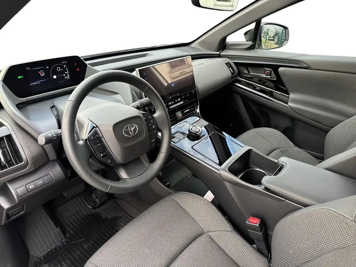 TOYOTA BZ4X