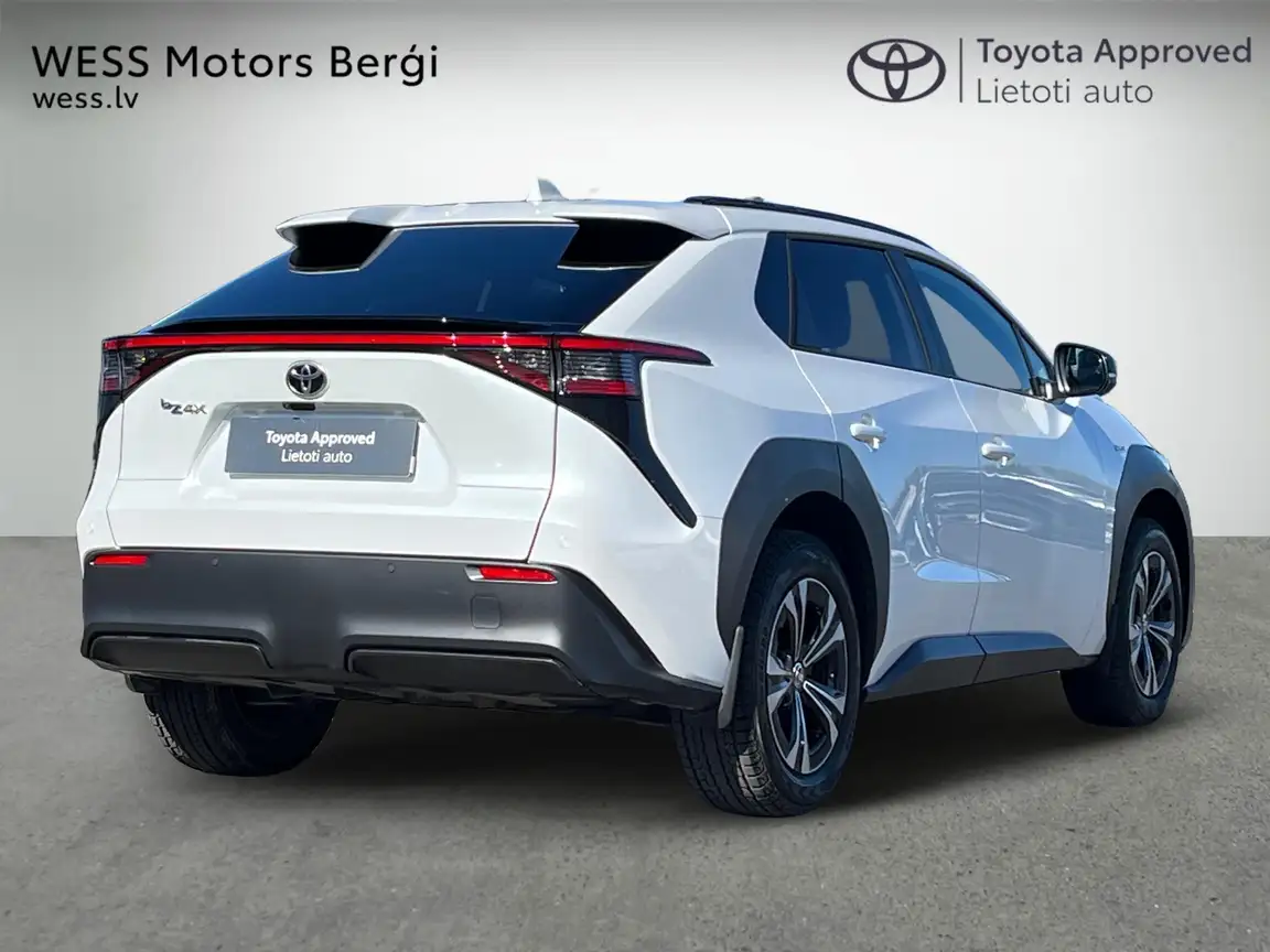 TOYOTA BZ4X
