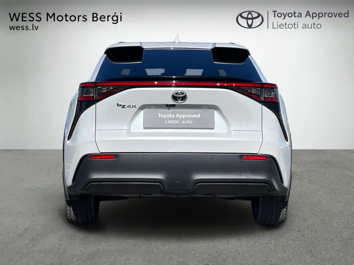TOYOTA BZ4X