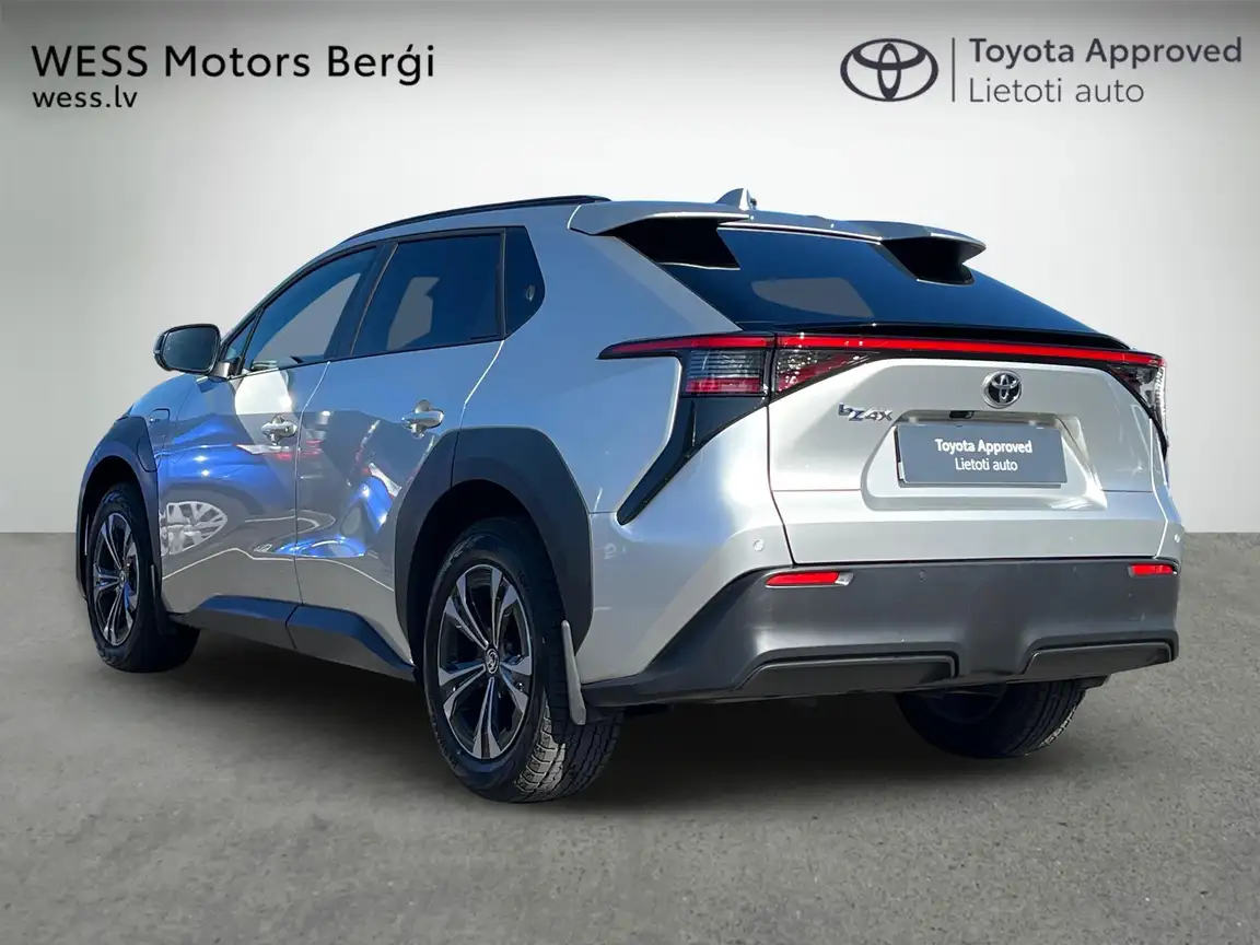 TOYOTA BZ4X