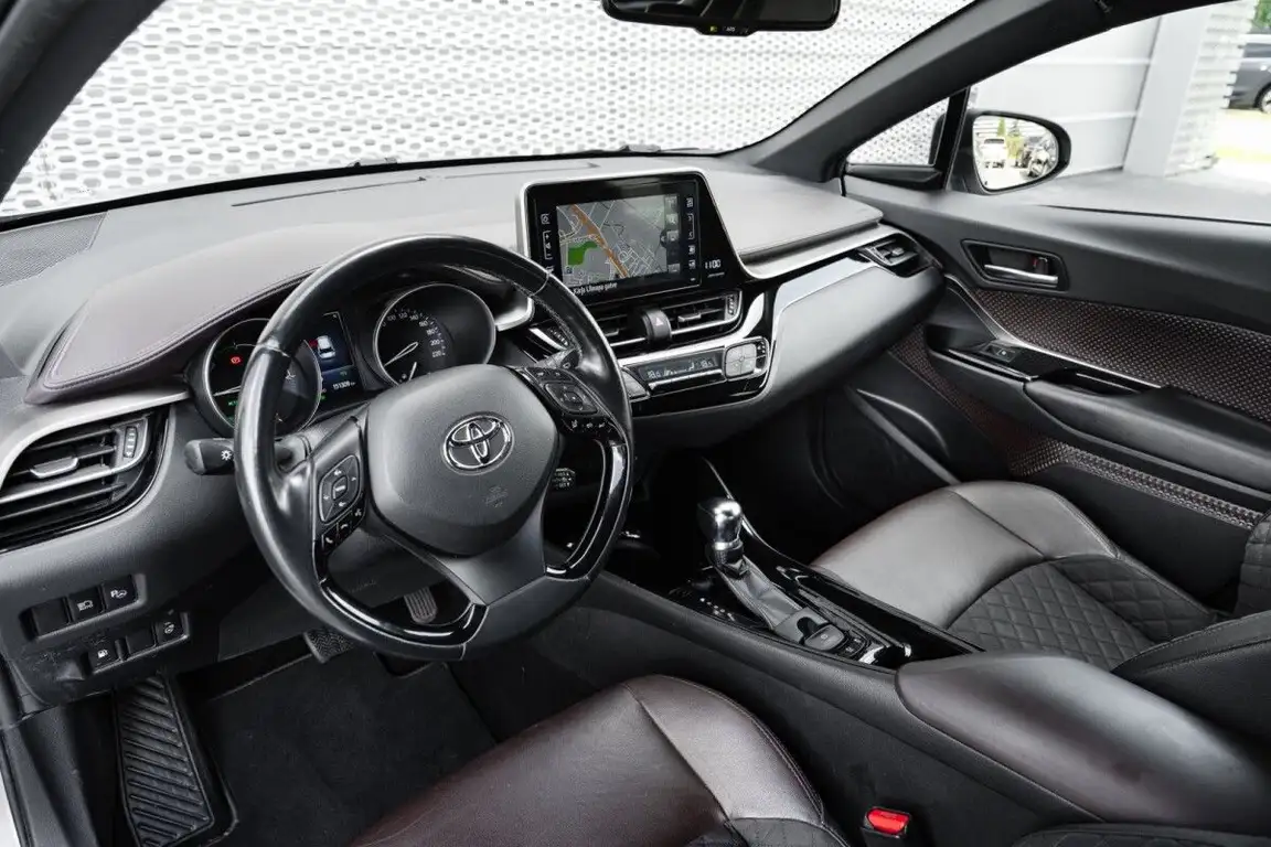 TOYOTA C-HR