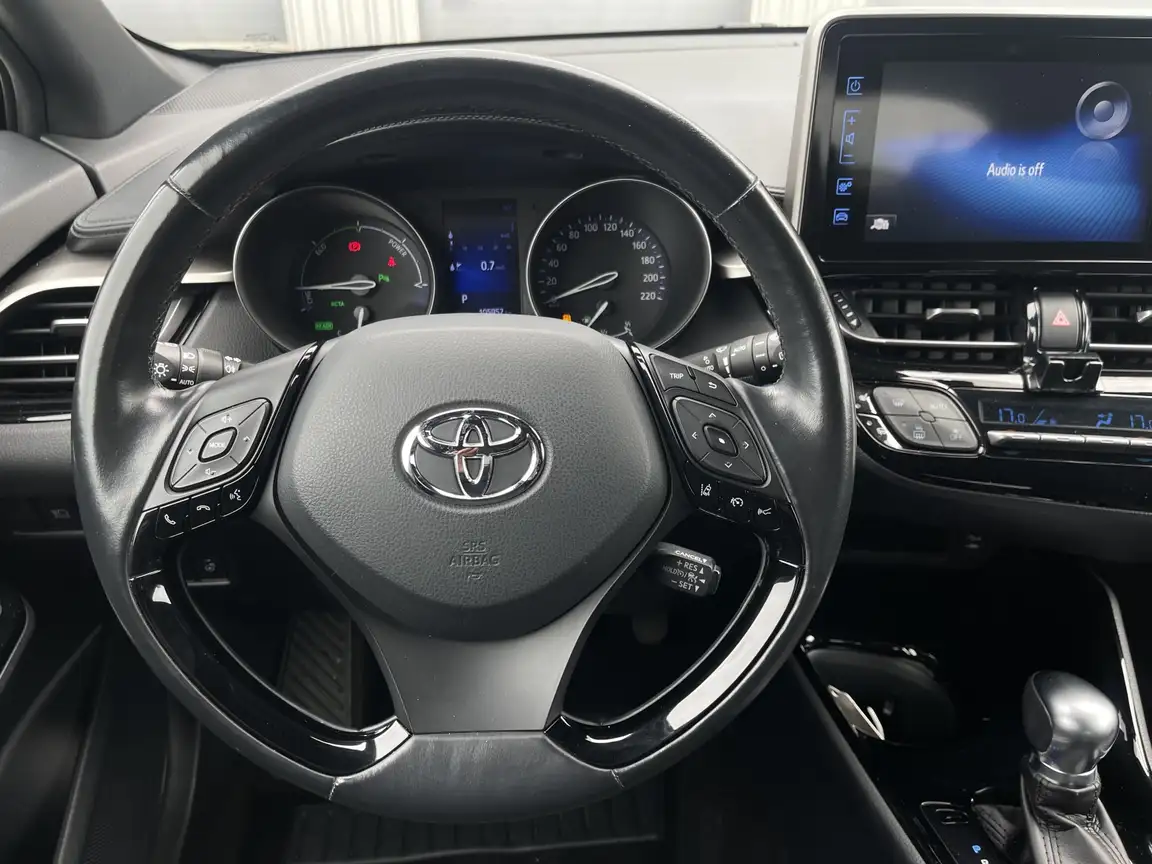 TOYOTA C-HR