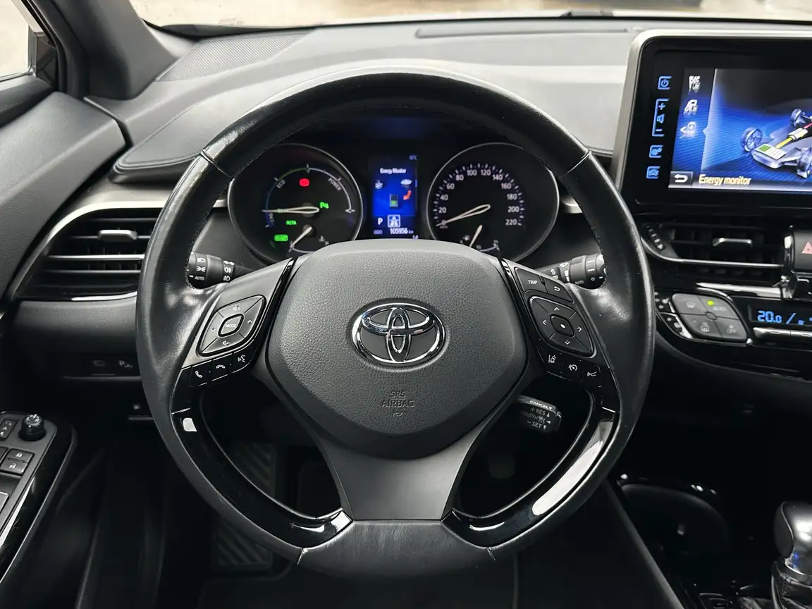 TOYOTA C-HR