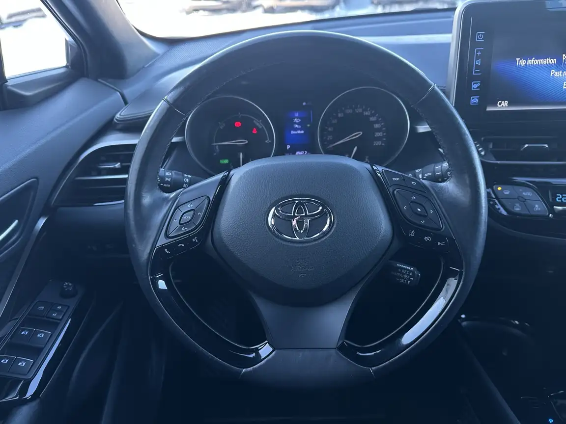 TOYOTA C-HR
