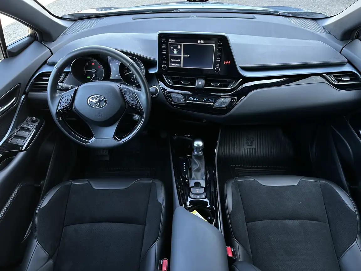 TOYOTA C-HR