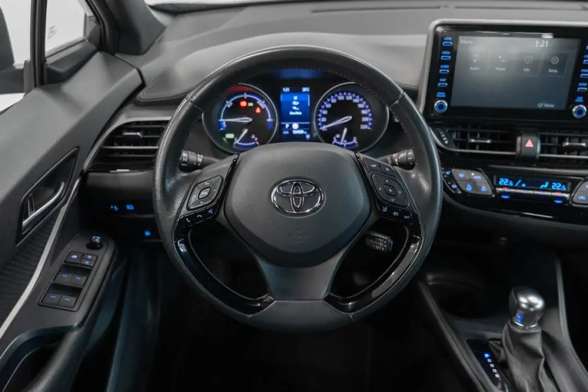 TOYOTA C-HR