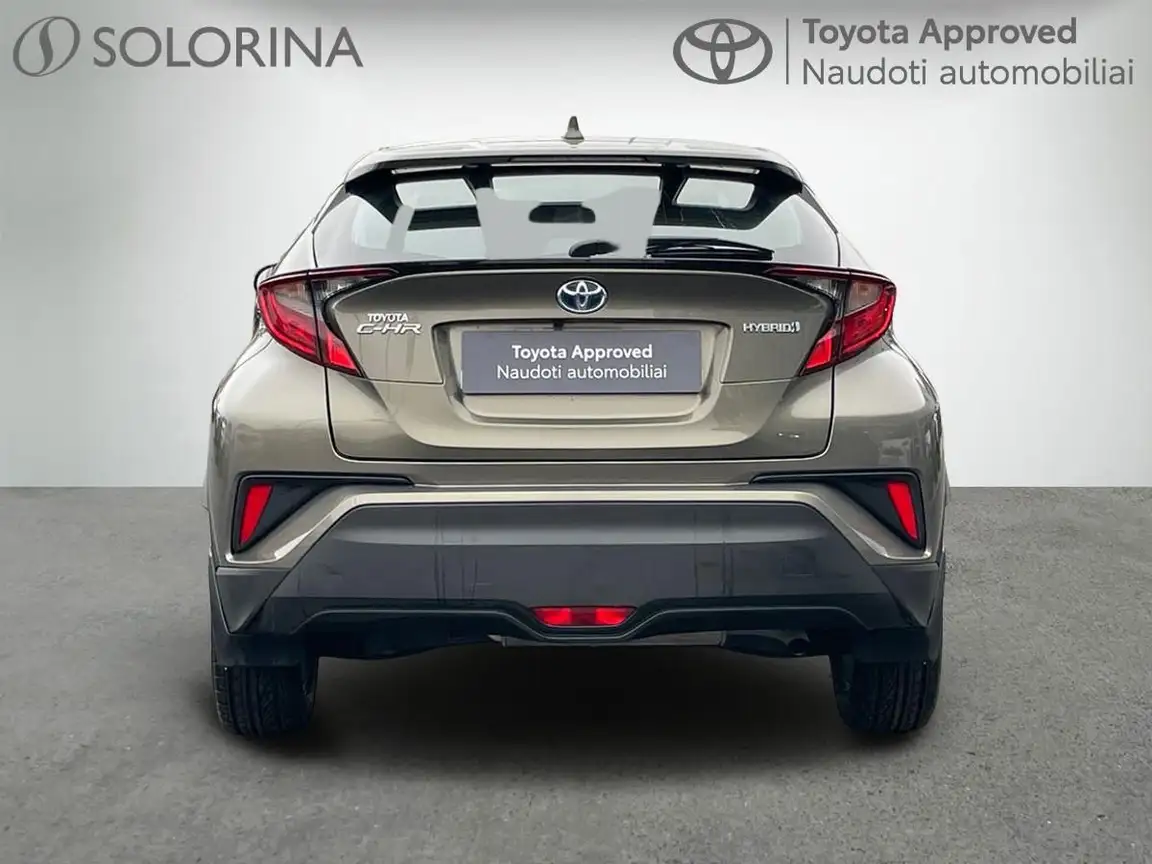 TOYOTA C-HR