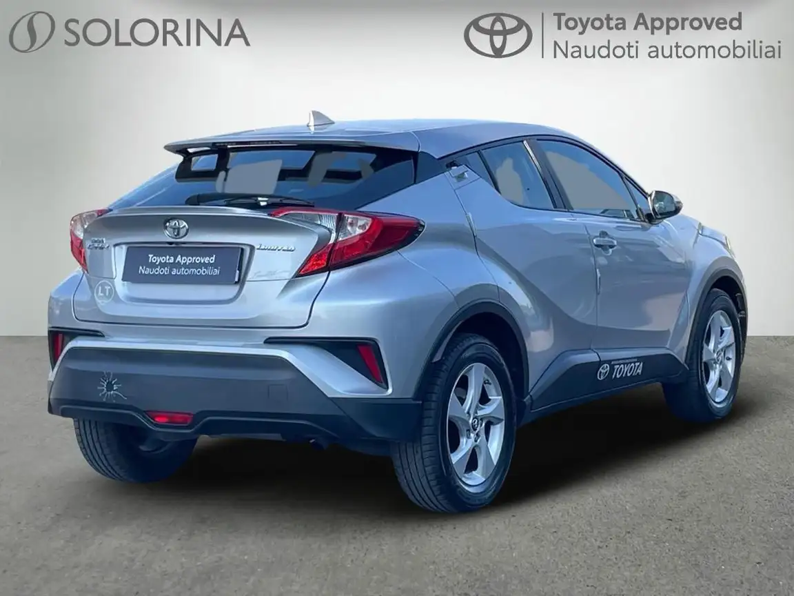 TOYOTA C-HR