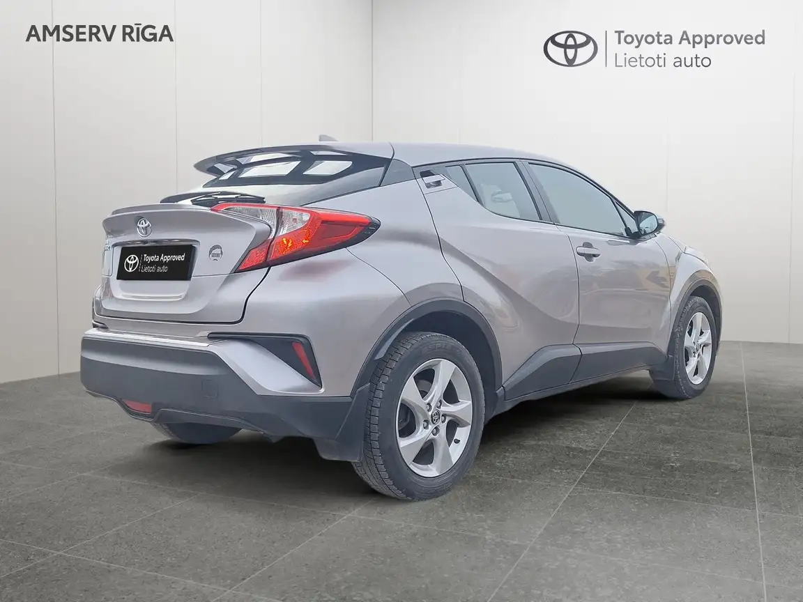 TOYOTA C-HR