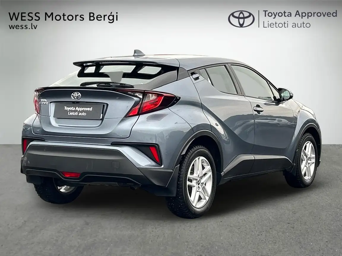 TOYOTA C-HR