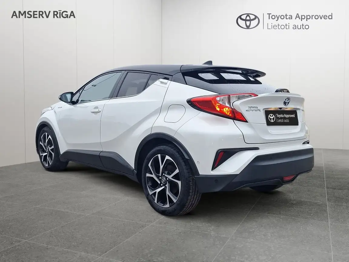TOYOTA C-HR