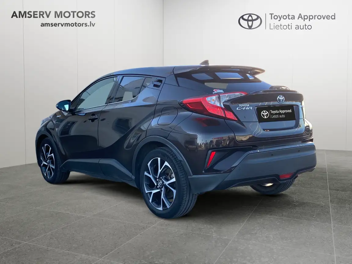 TOYOTA C-HR