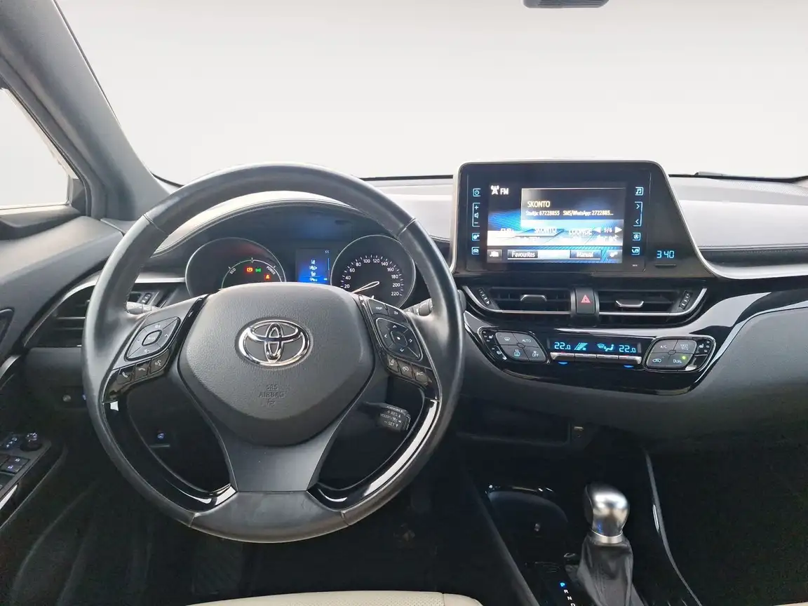 TOYOTA C-HR