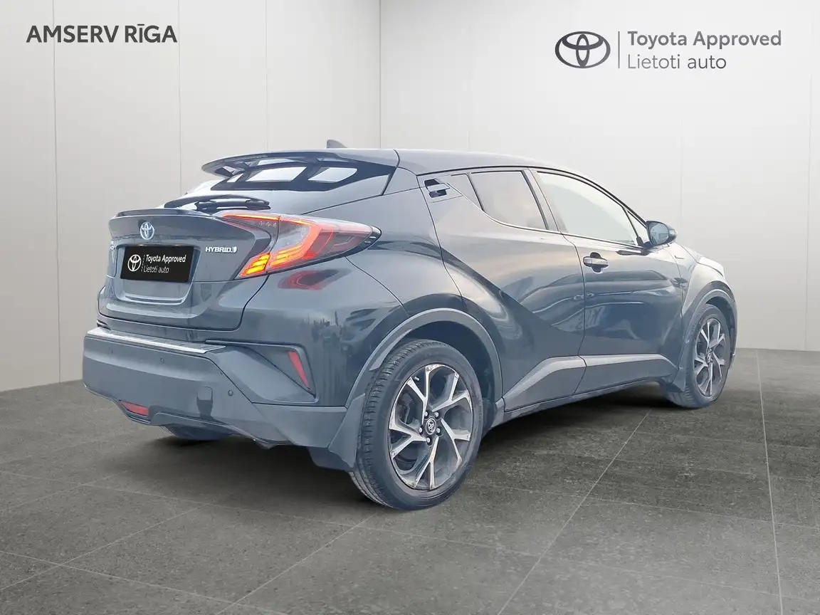 TOYOTA C-HR
