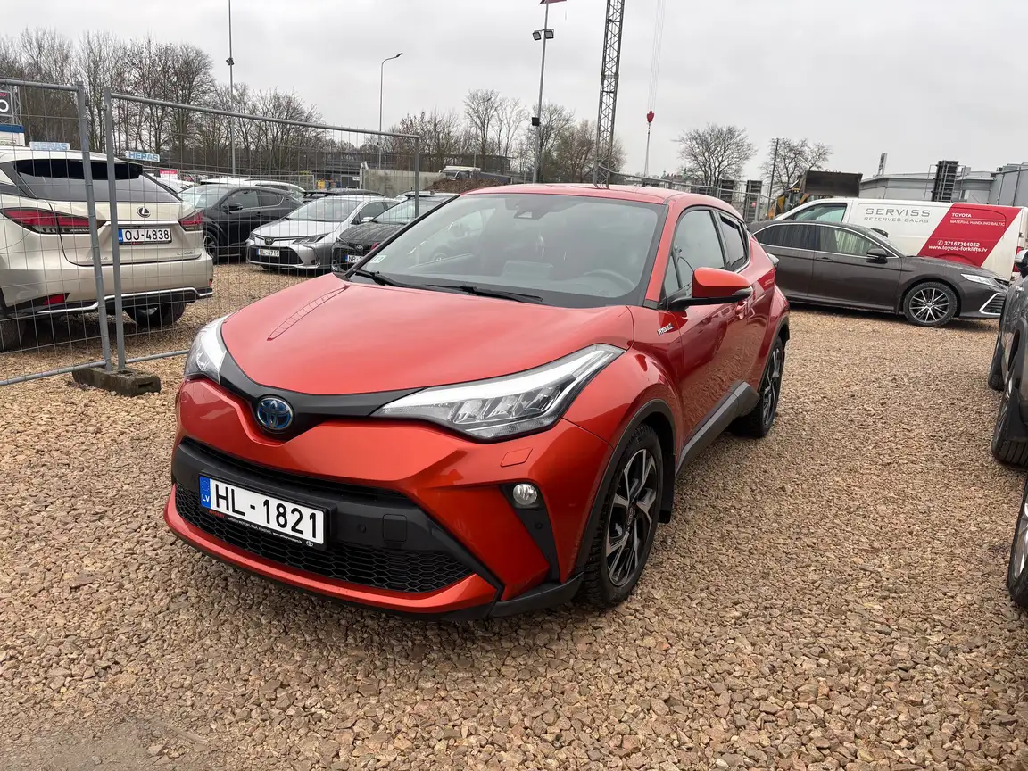 TOYOTA C-HR