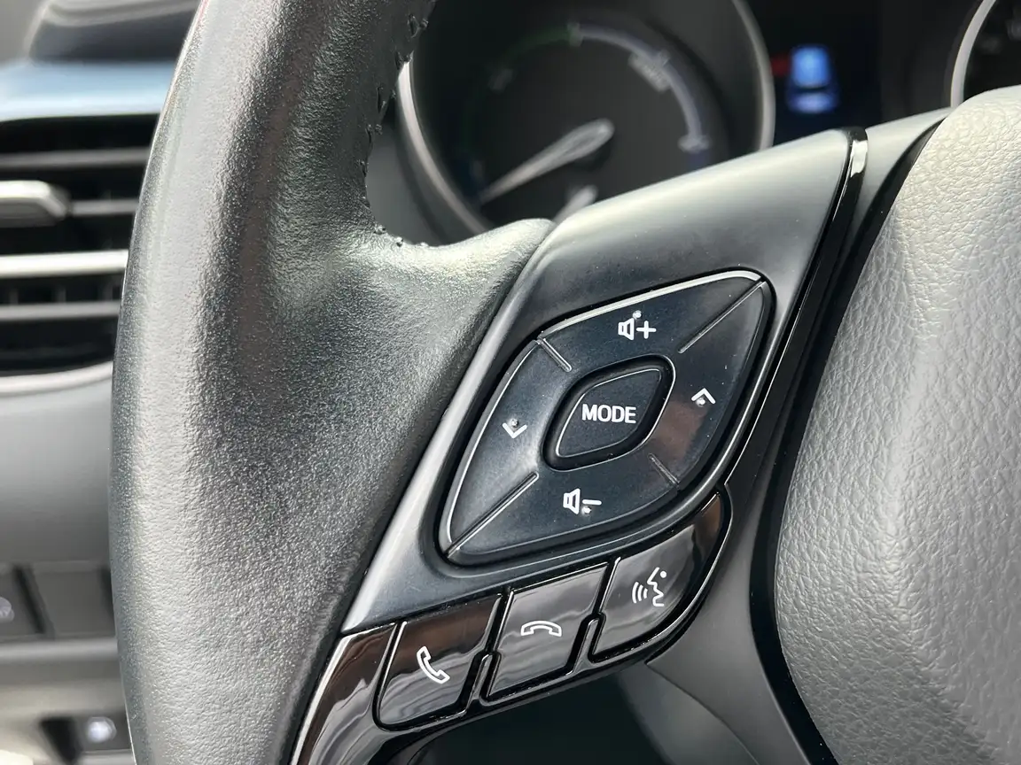TOYOTA C-HR