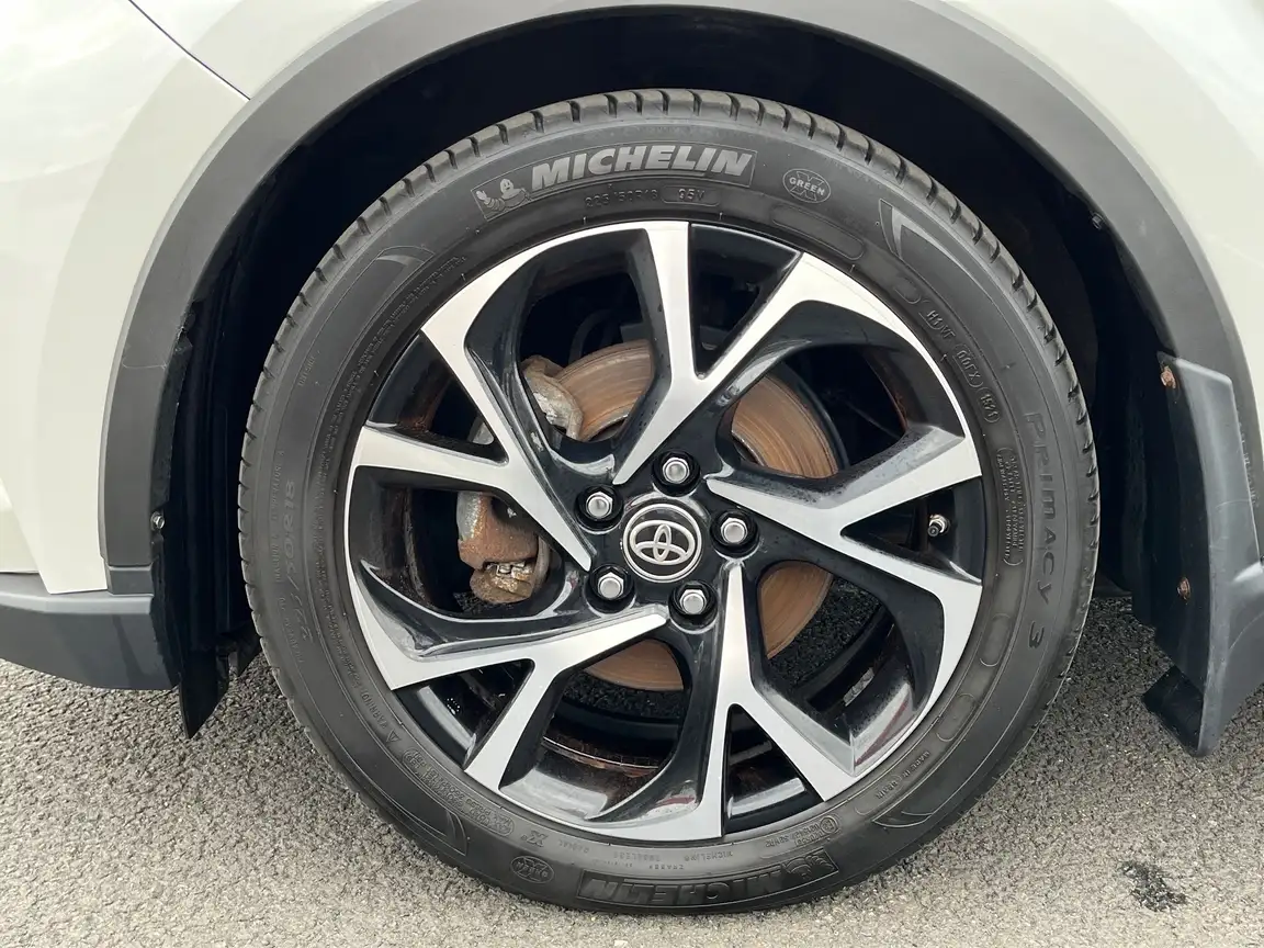 TOYOTA C-HR