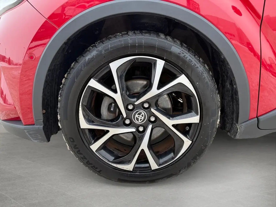 TOYOTA C-HR
