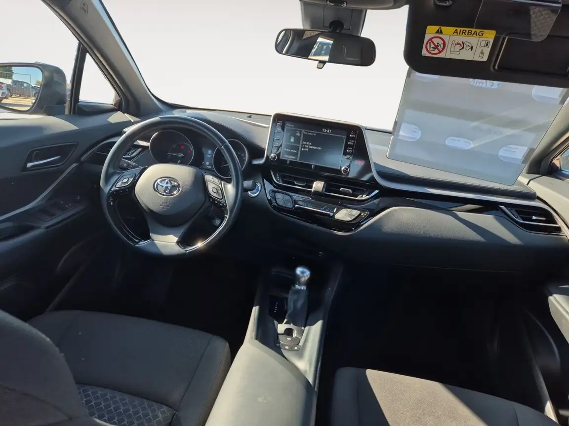 TOYOTA C-HR