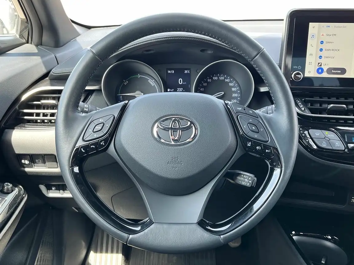 TOYOTA C-HR