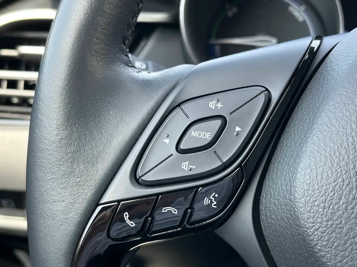 TOYOTA C-HR
