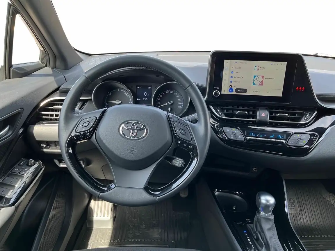 TOYOTA C-HR