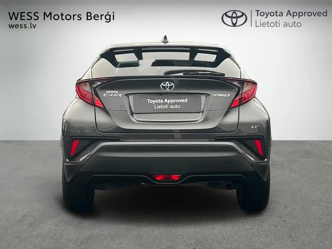 TOYOTA C-HR